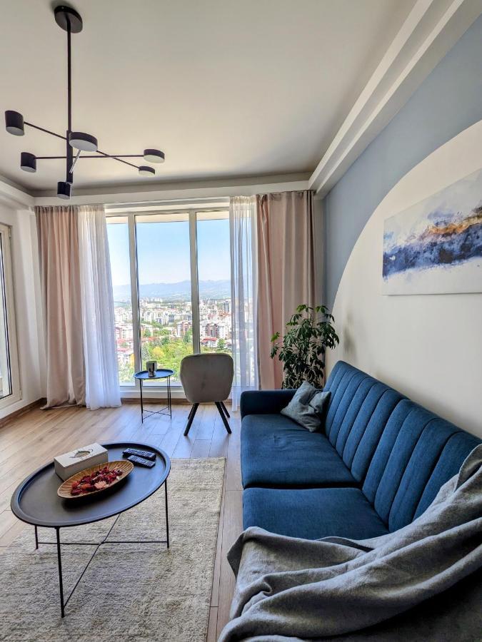 סקופיה Sky Side Luxury Condo מראה חיצוני תמונה